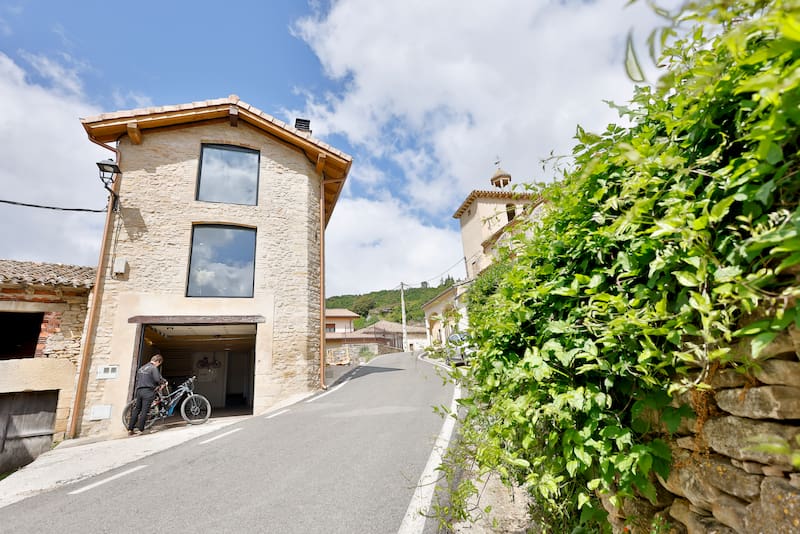 Casa rural moderna Navarra - bike friendly